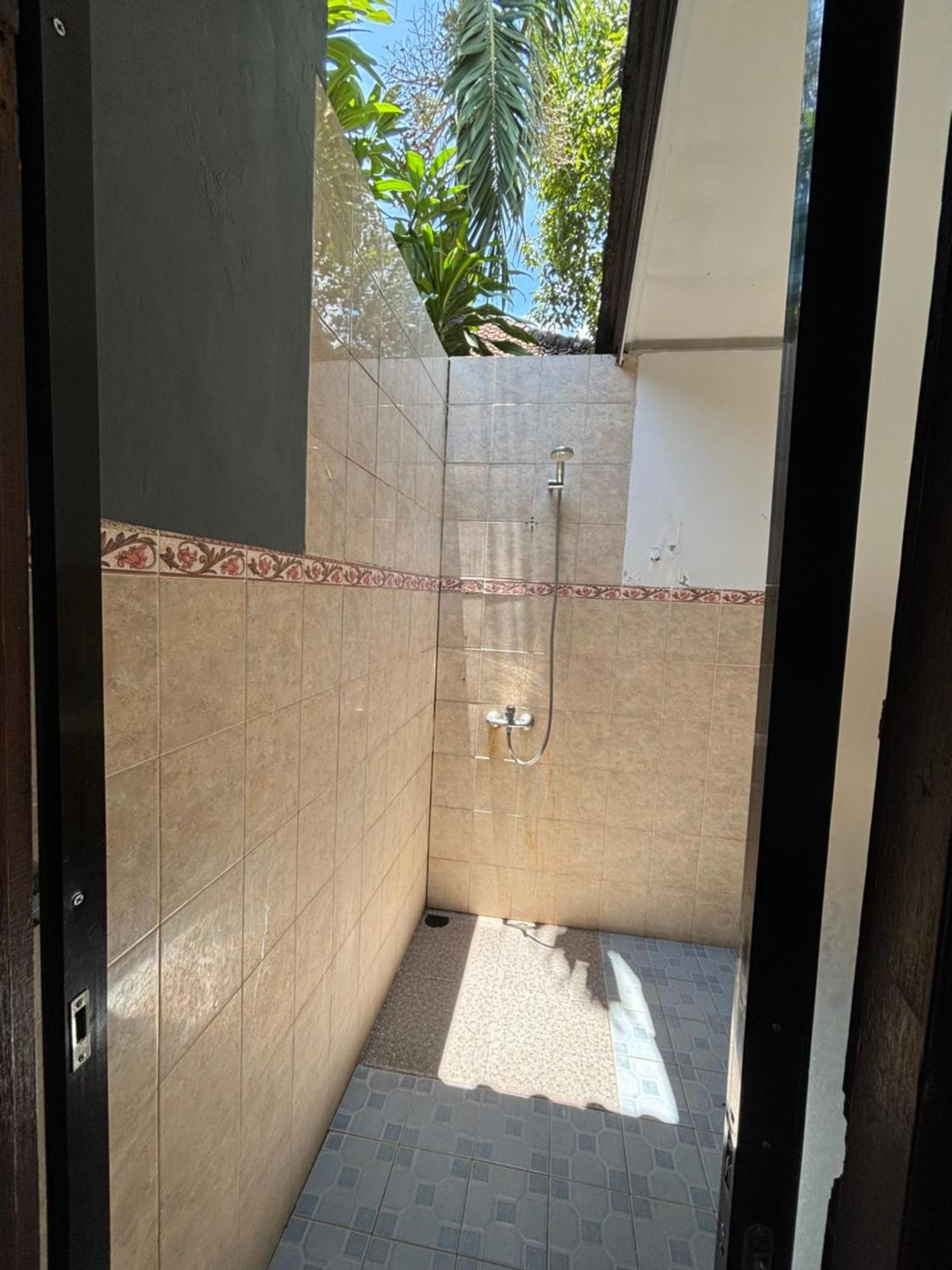 Bahari Beach Amed Exterior photo