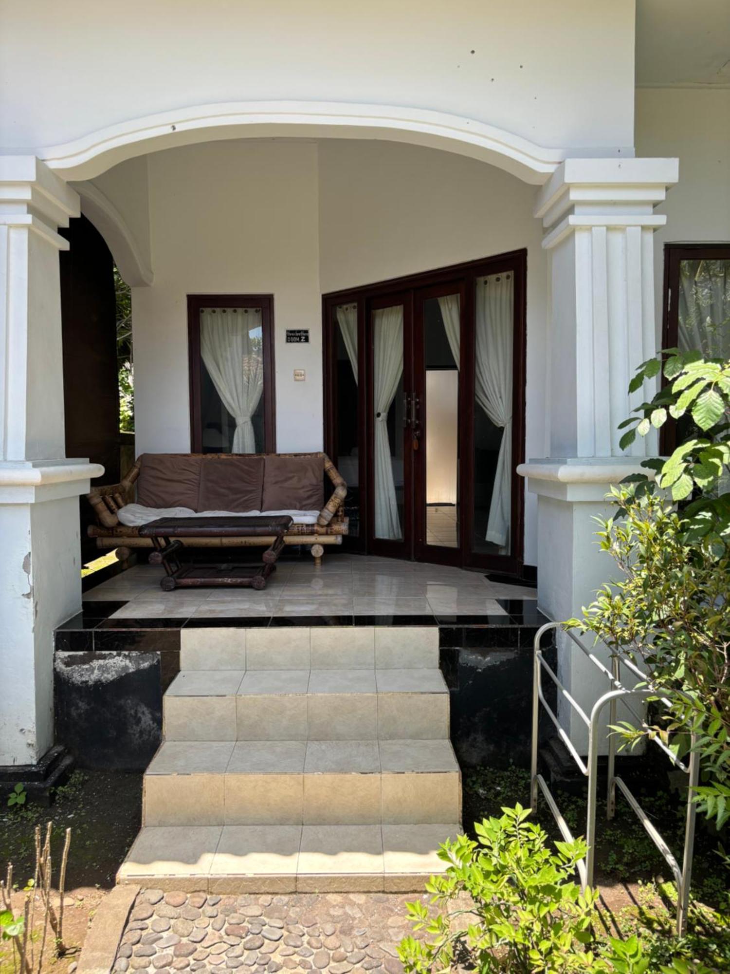 Bahari Beach Amed Exterior photo
