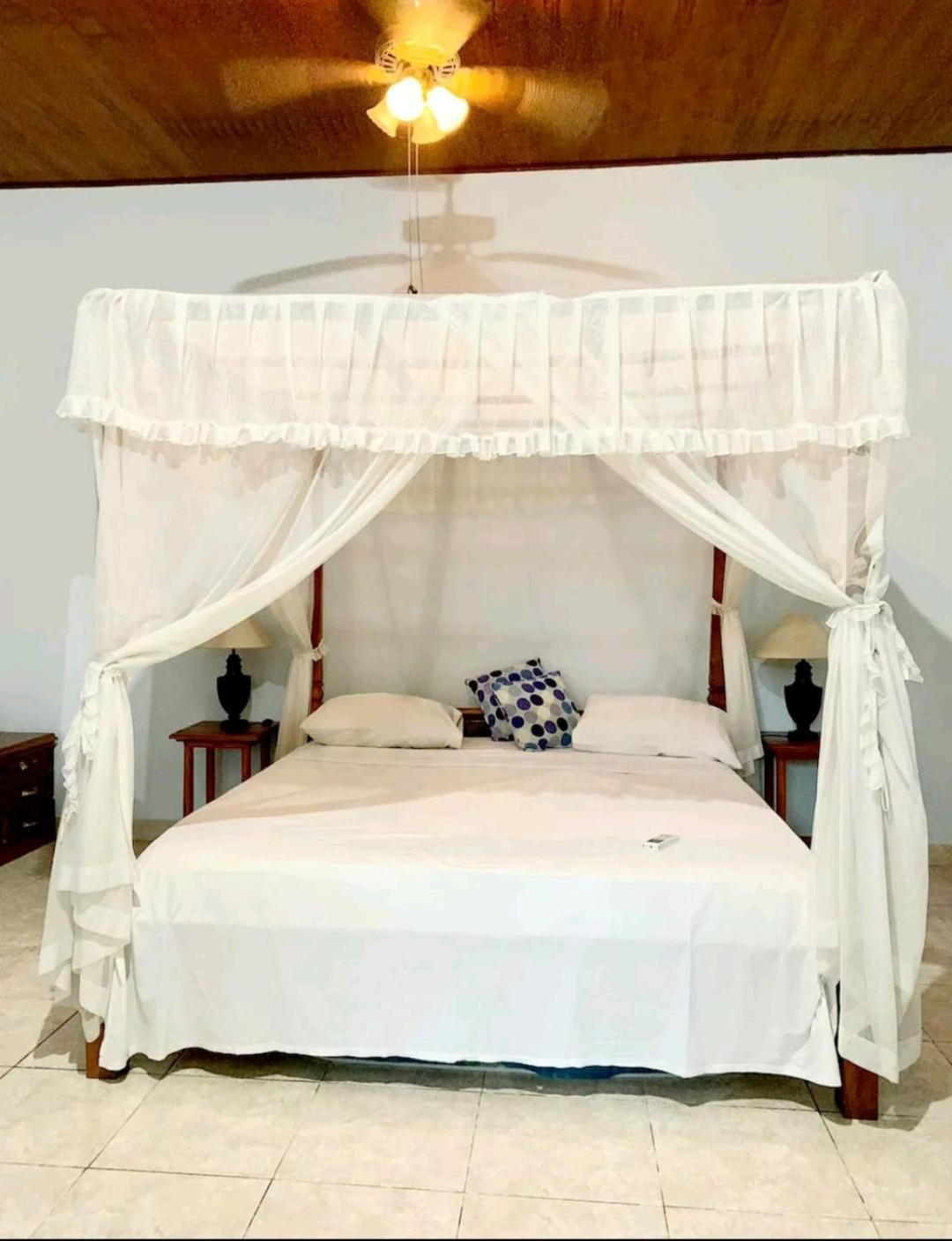 Bahari Beach Amed Room photo